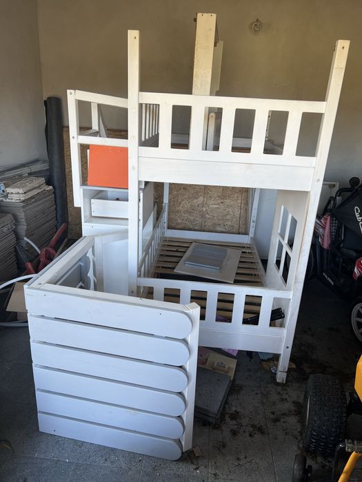 Łóżko pietrowe domek biało - szary firmy WOODPASSION