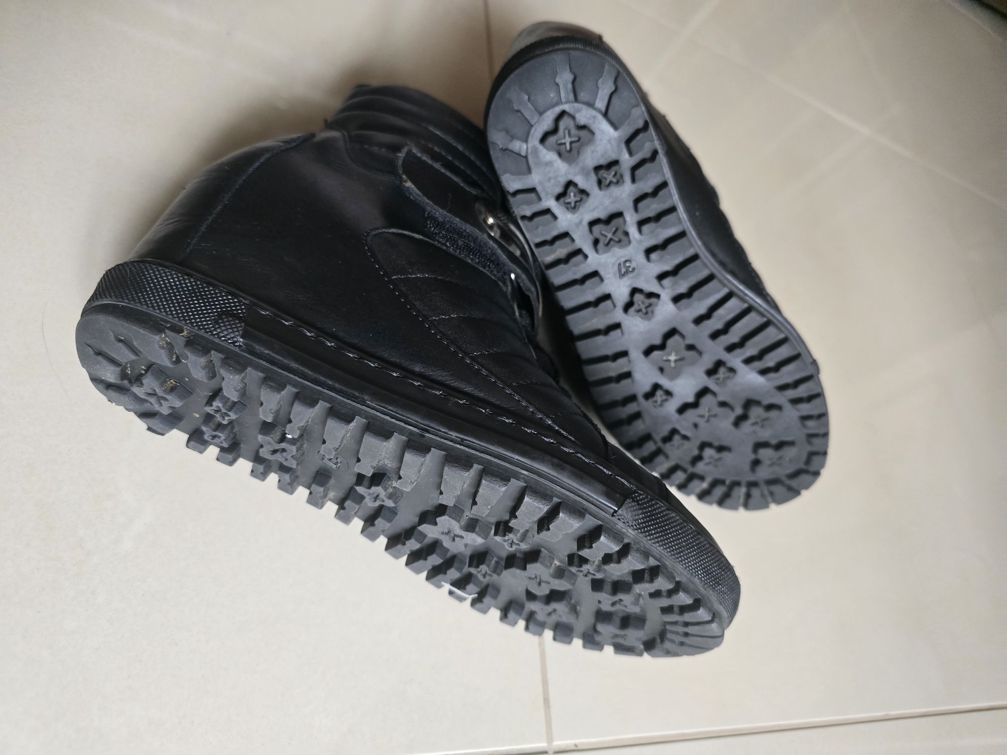 Botki sneakersy Kazar 37