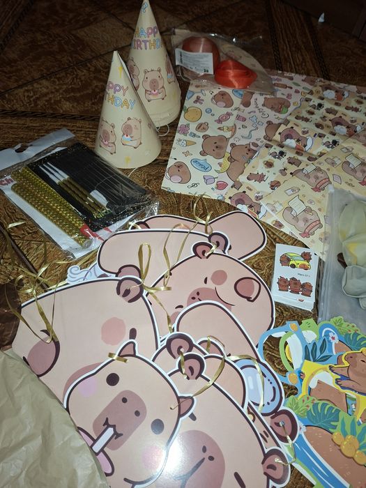 Праздничная атрибутика капибара