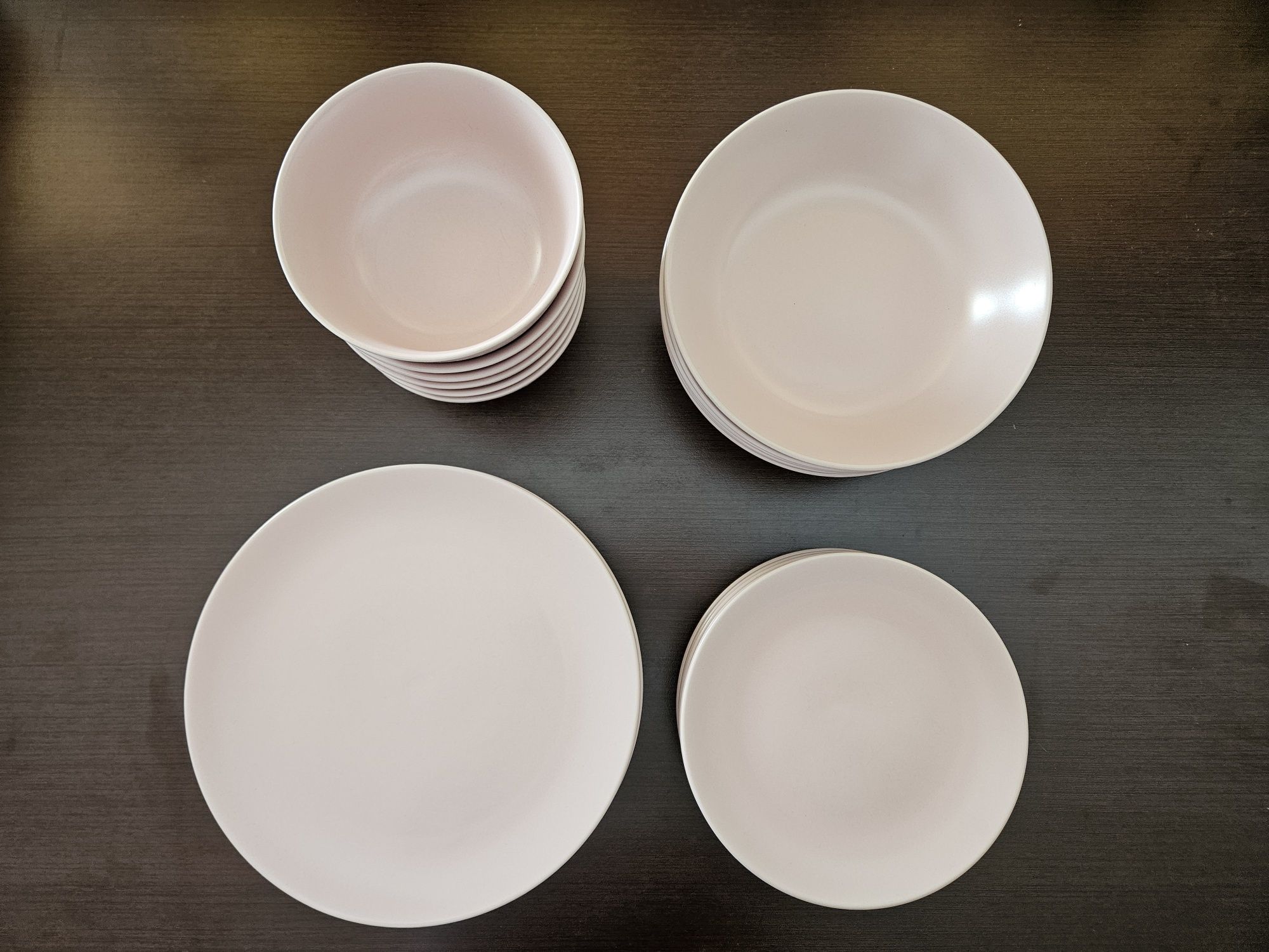 Zastawa różowa Ikea