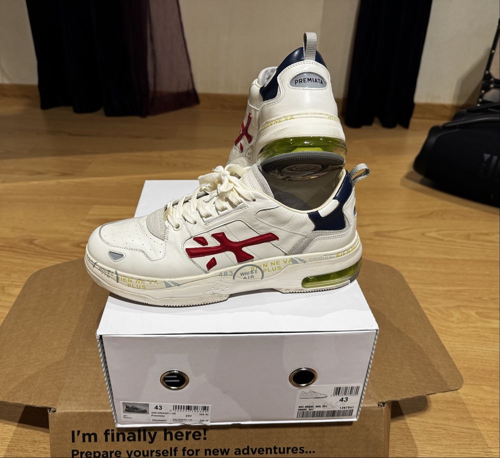 Tenis premiata N43 usados 2 vezes igual a novos . Preço de compra 395€