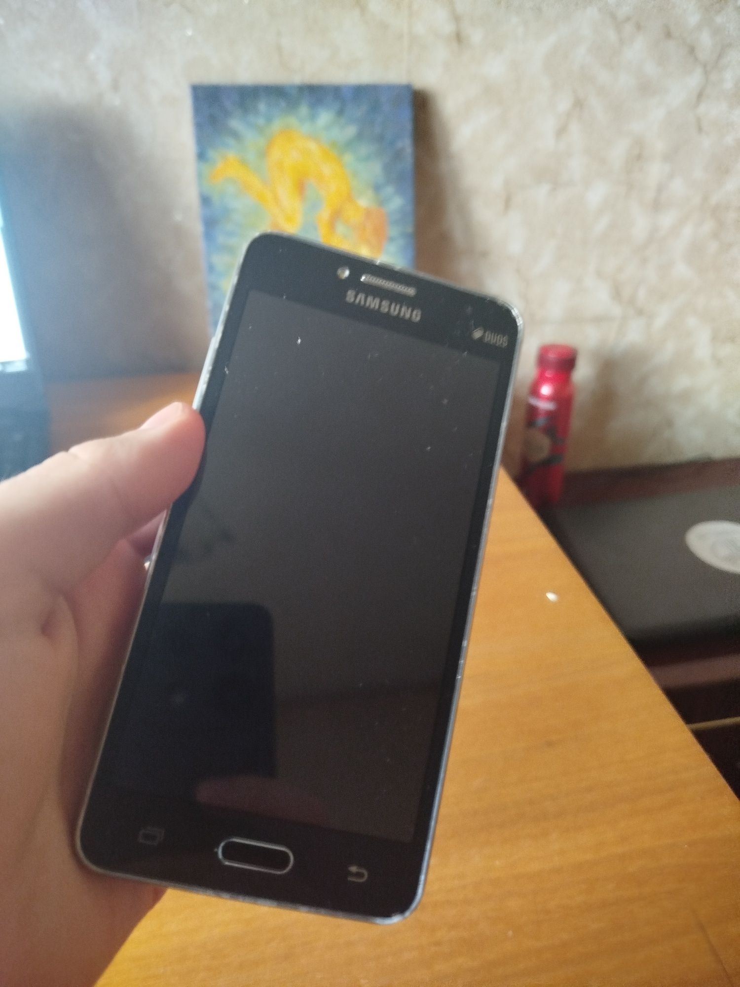 Телефон Samsung Galaxy J2 Prime