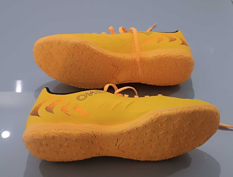 Puma One Futsal novas