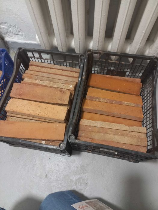 Płytki ceglane do zabudowy