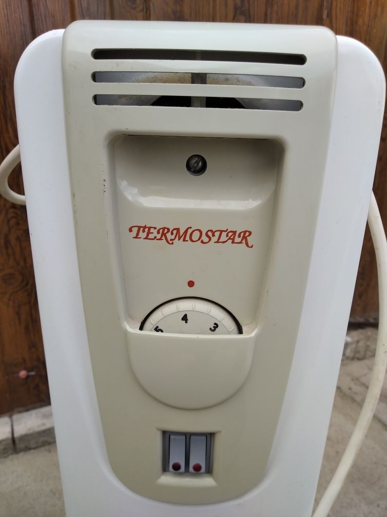 Масляный обогреватель радиатор Termostar на 8 секций на колесиках