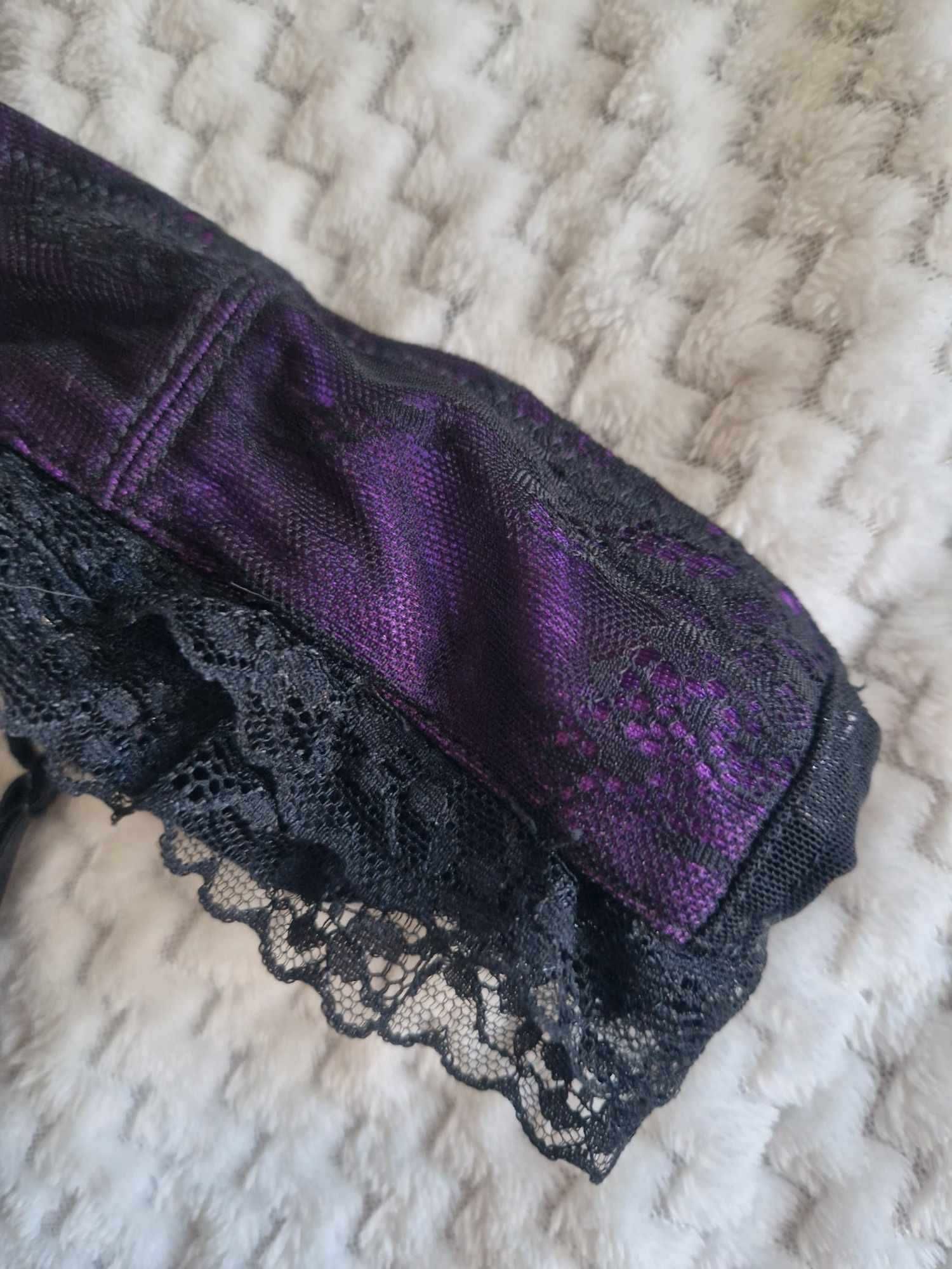 Pas do pończoch fioletowo-czarny koronka rozm. S obwód 76 cm