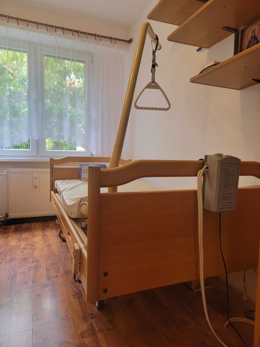 Sprzedam łóżko rehabilitacyjne
