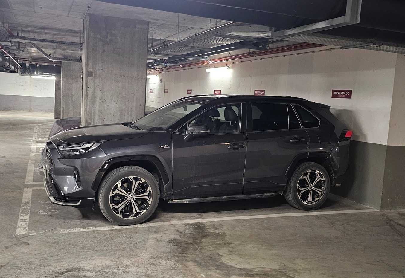Estacionamento Coberto em Tróia