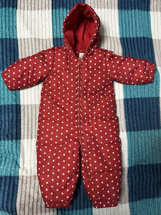 Зимовий комбінезон фірми Gap