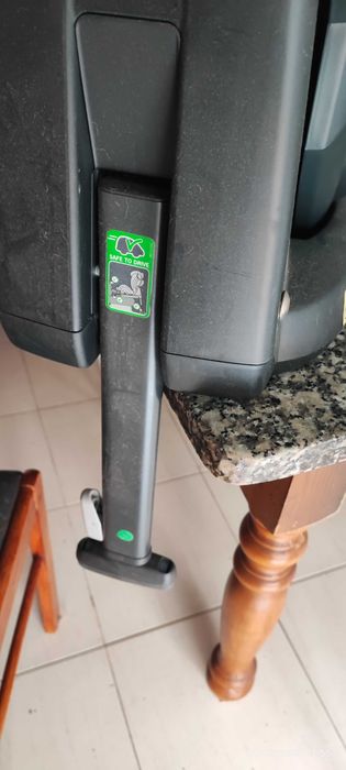 Cadeira besafe isofix 60euros e esterilizador de beberons