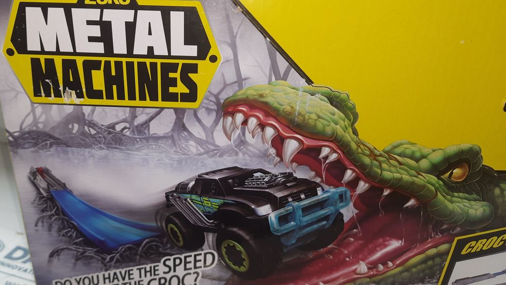 Гоночный трек с машиной