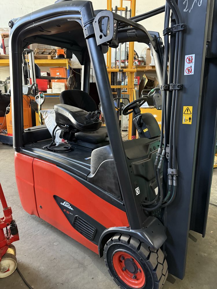 Empilhador linde H16 eletrico com deslocador lateral