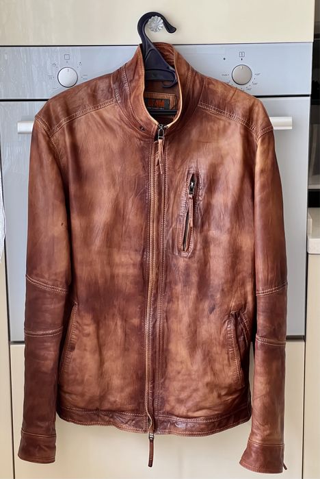 Чоловіча шкіряна куртка