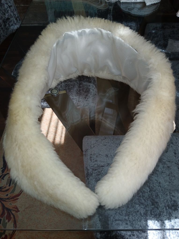 Gola de pele mouton