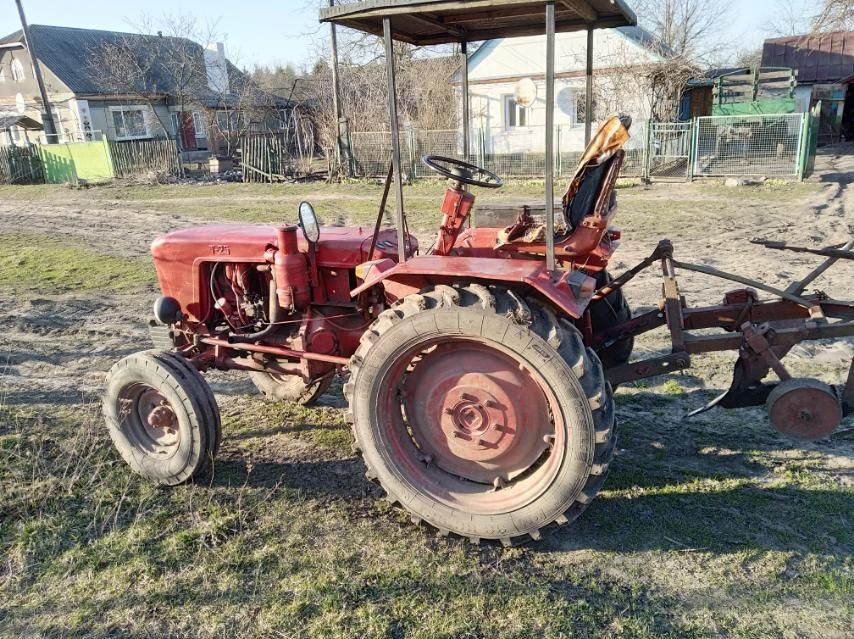 Продам трактор Т-25 1998