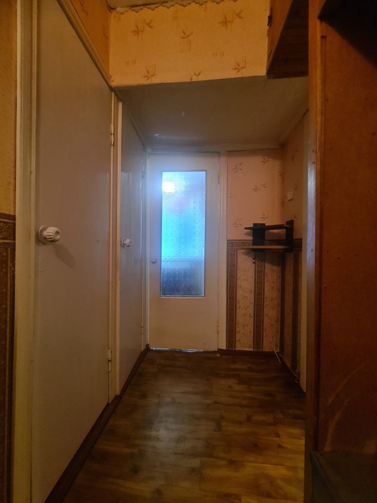 Продаю 1 комнатную квартиру пр.Героев Украины ост. Мельничная
