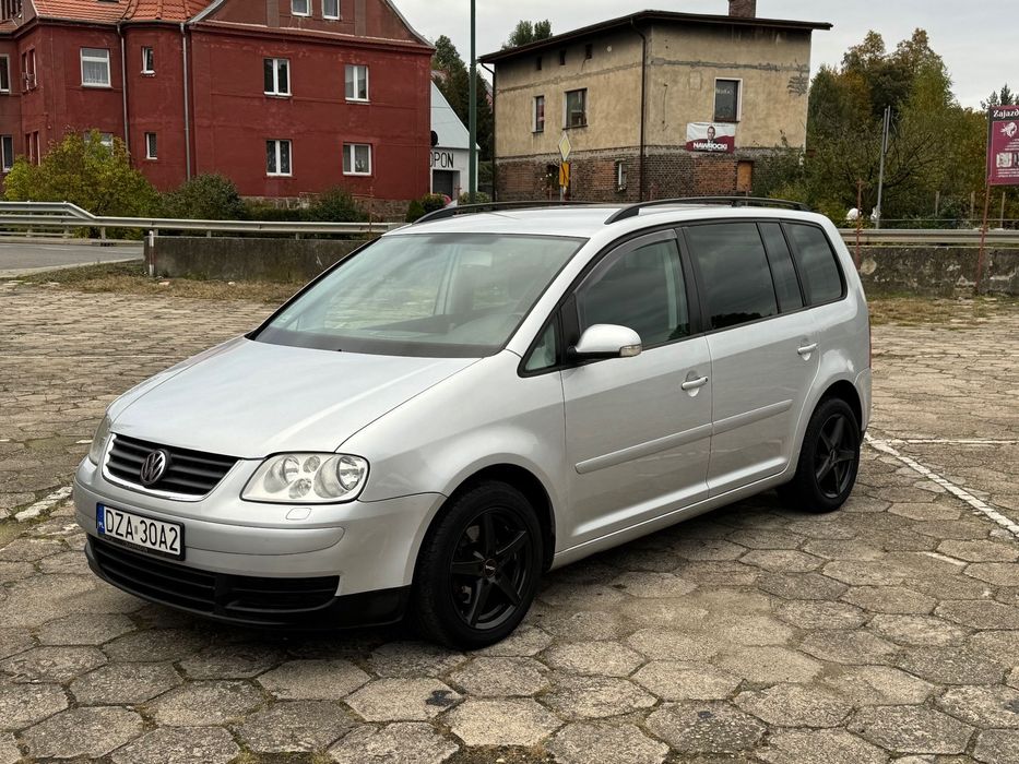 Volkswagen Touran 2.0 TDI Klimatyzacja Zarejstrowany.