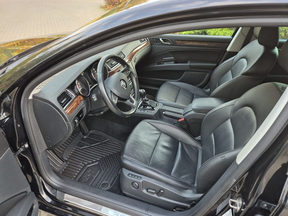 Skoda Superb Combi 2.0 TDI DSG Exclusive