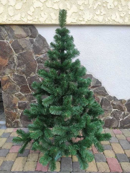 Штучні Ялинки та сосни у вашу хату від магазина Голкаленд.