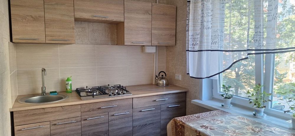 Трехкомнатная кв-ра,9-я больница,Правый,БородинскийПравыйберег.