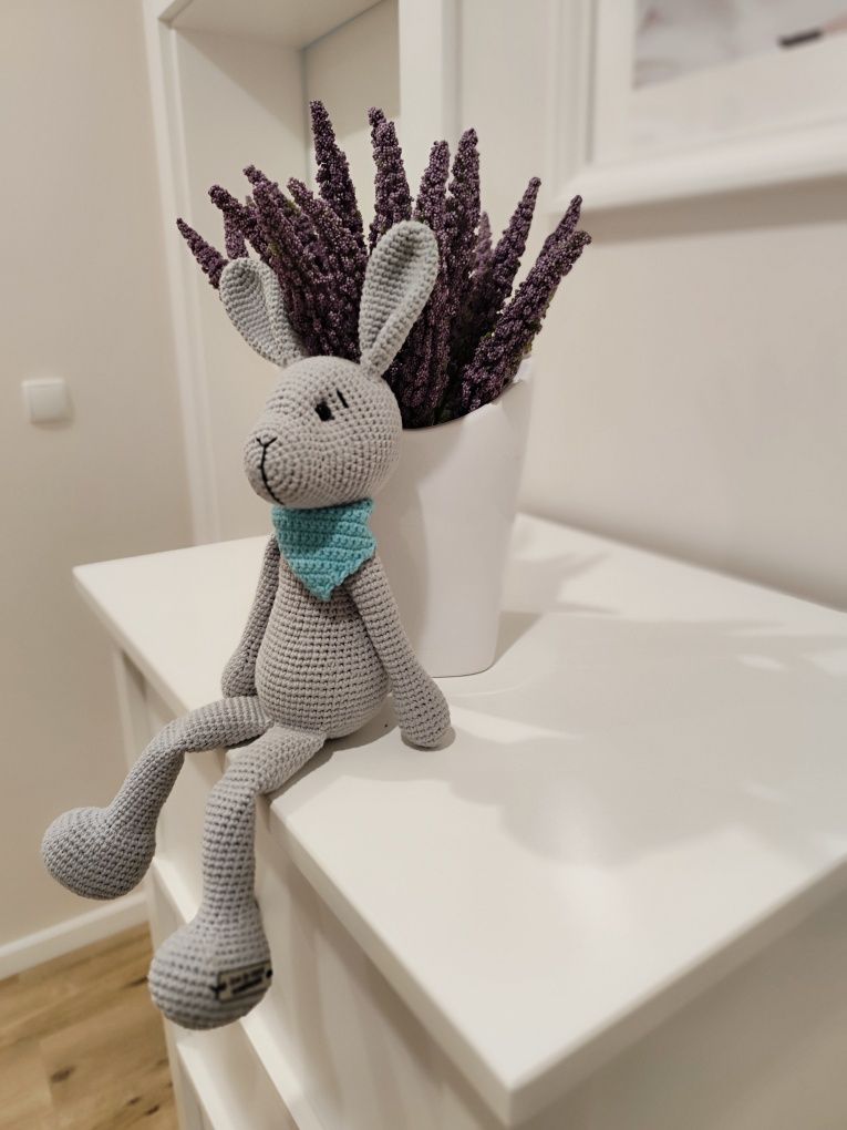 Miś - królik robiony na szydełku amigurumi