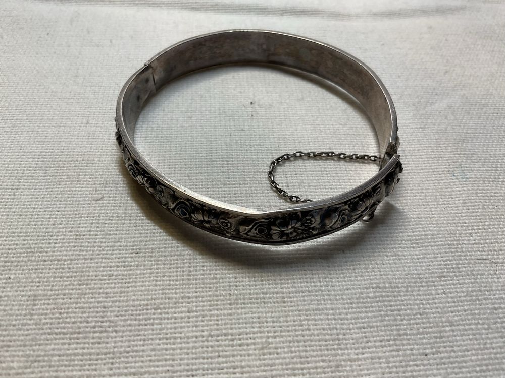 Pulseira antiga em prata com contraste