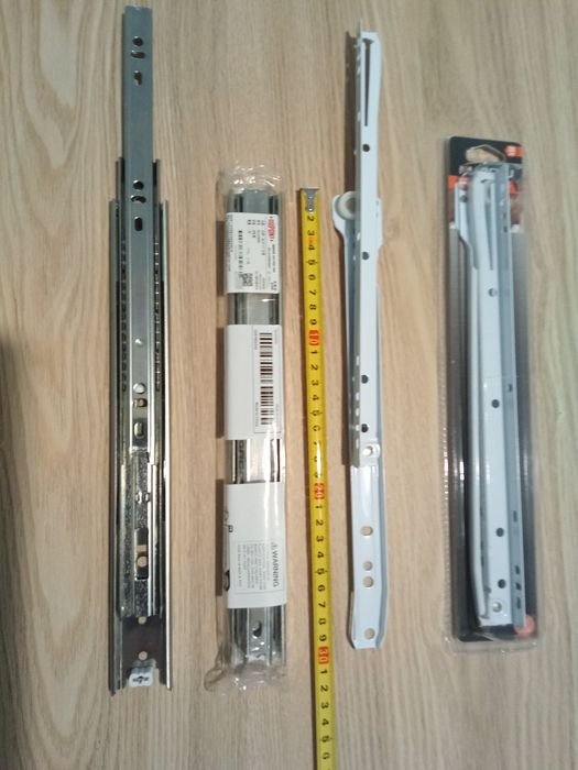 2 PARES de TRILHOS para gavetas = 5 EUROS - em Beja