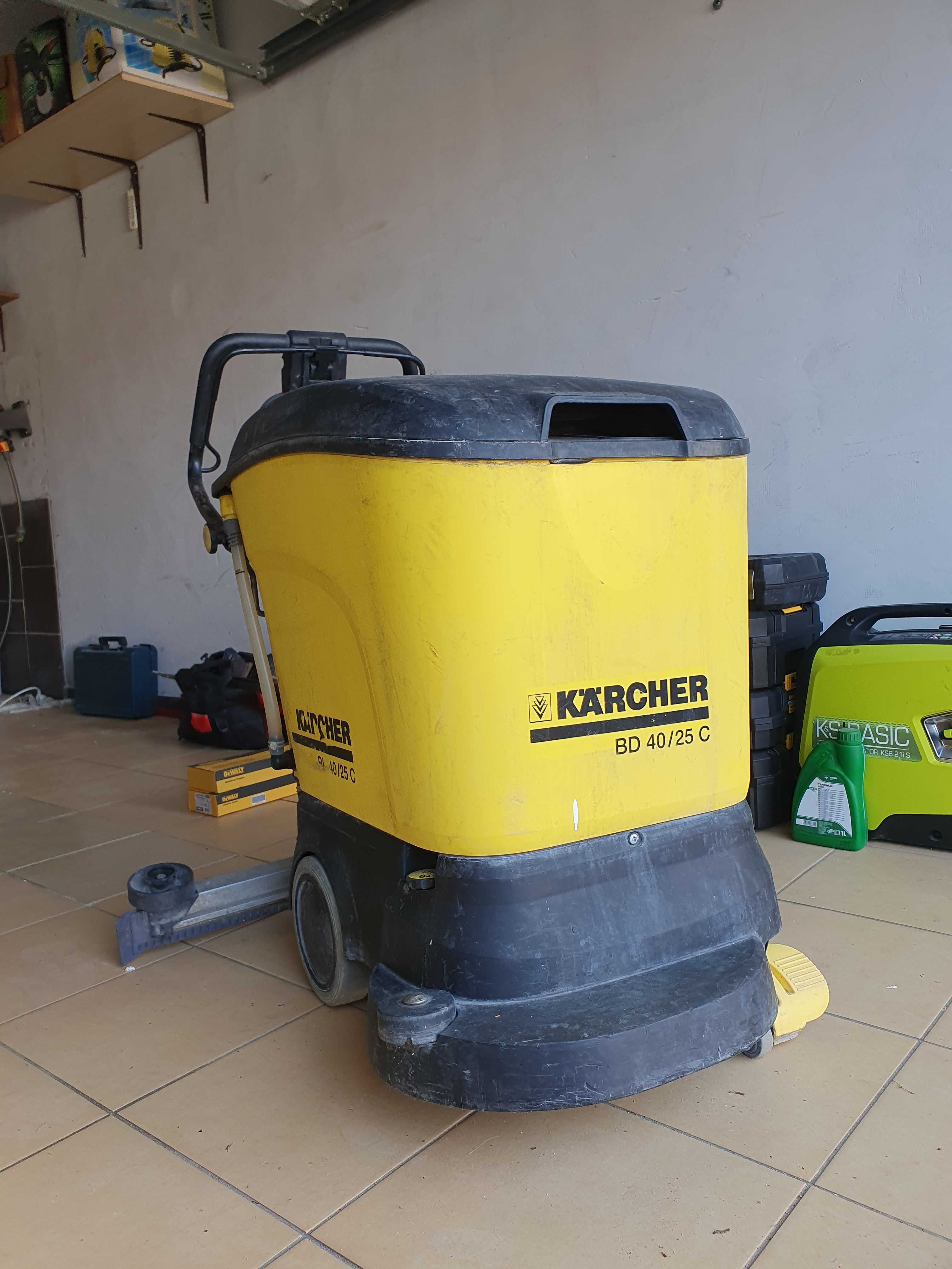 Szorowarka do podłóg karcher bd 40/25c