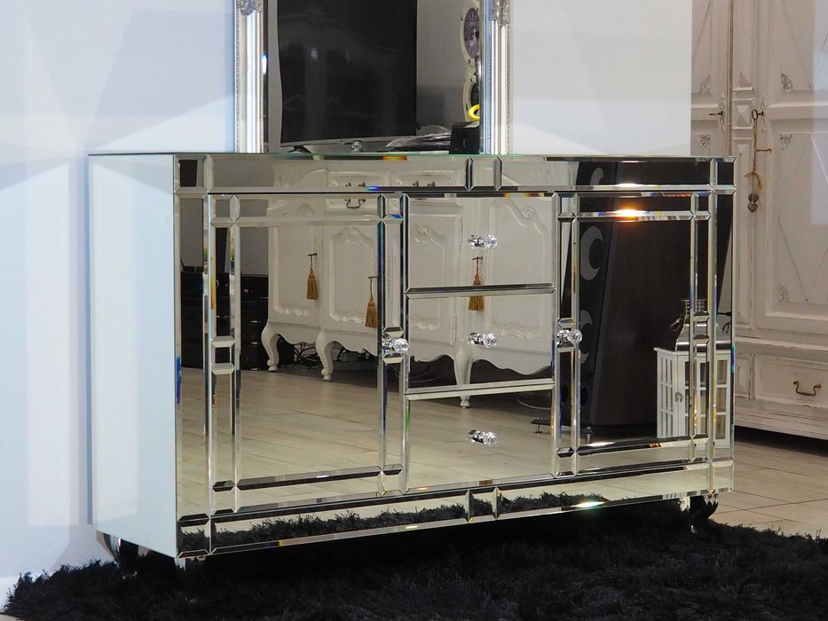 Piękna komoda Glamour, lustrzana