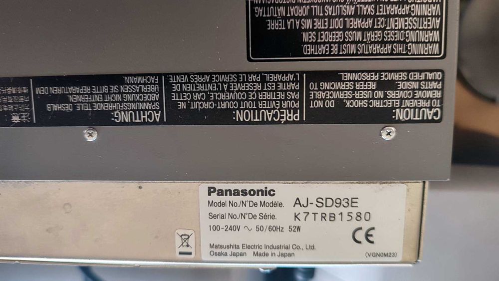 Panasonic AJ-SD93E професійний відеомагнітофон