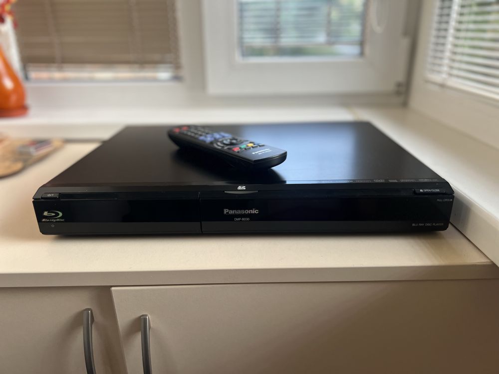 Програвач blu-ray panasonic