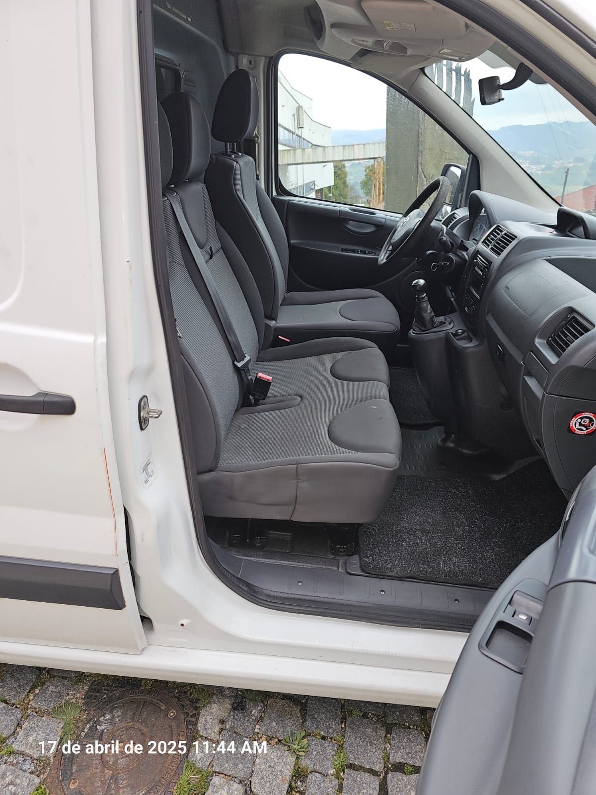 Toyota Proace 2014 longa motor 2.0 de 128cv. Aceito retoma.