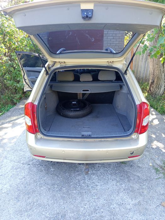 Шевроле Лачетти универсал 1.6