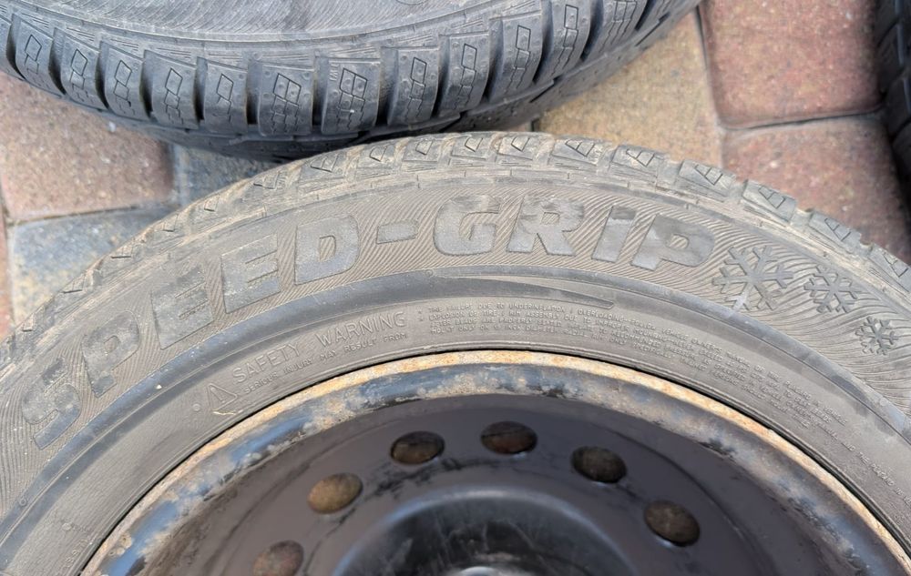 Koła felgi stalowe opony zimowe R15 185/65 4x100 czujniki TPMS renault