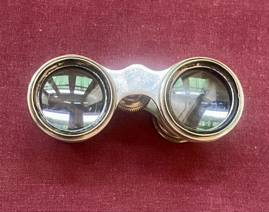 Binóculos de teatro em madreperola