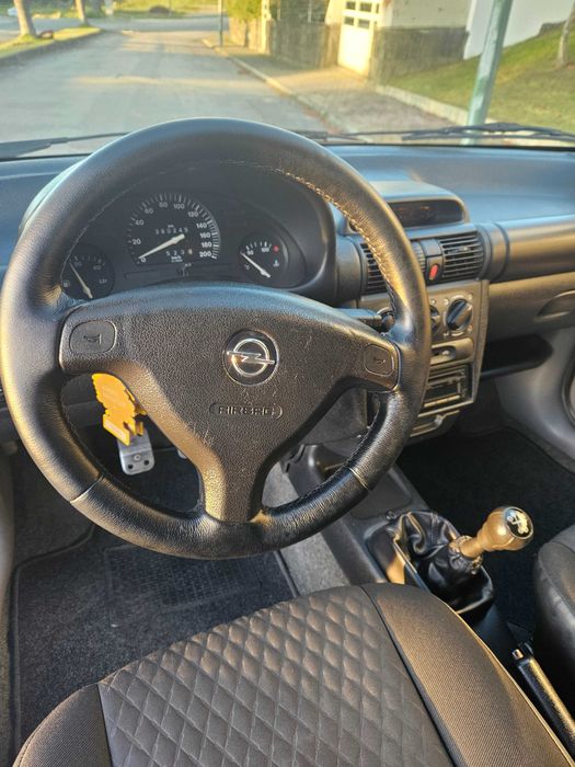 COMERCIAL OPEL CORSA 1.7 DIESEL MOTOR ISUZU IMPECAVEL