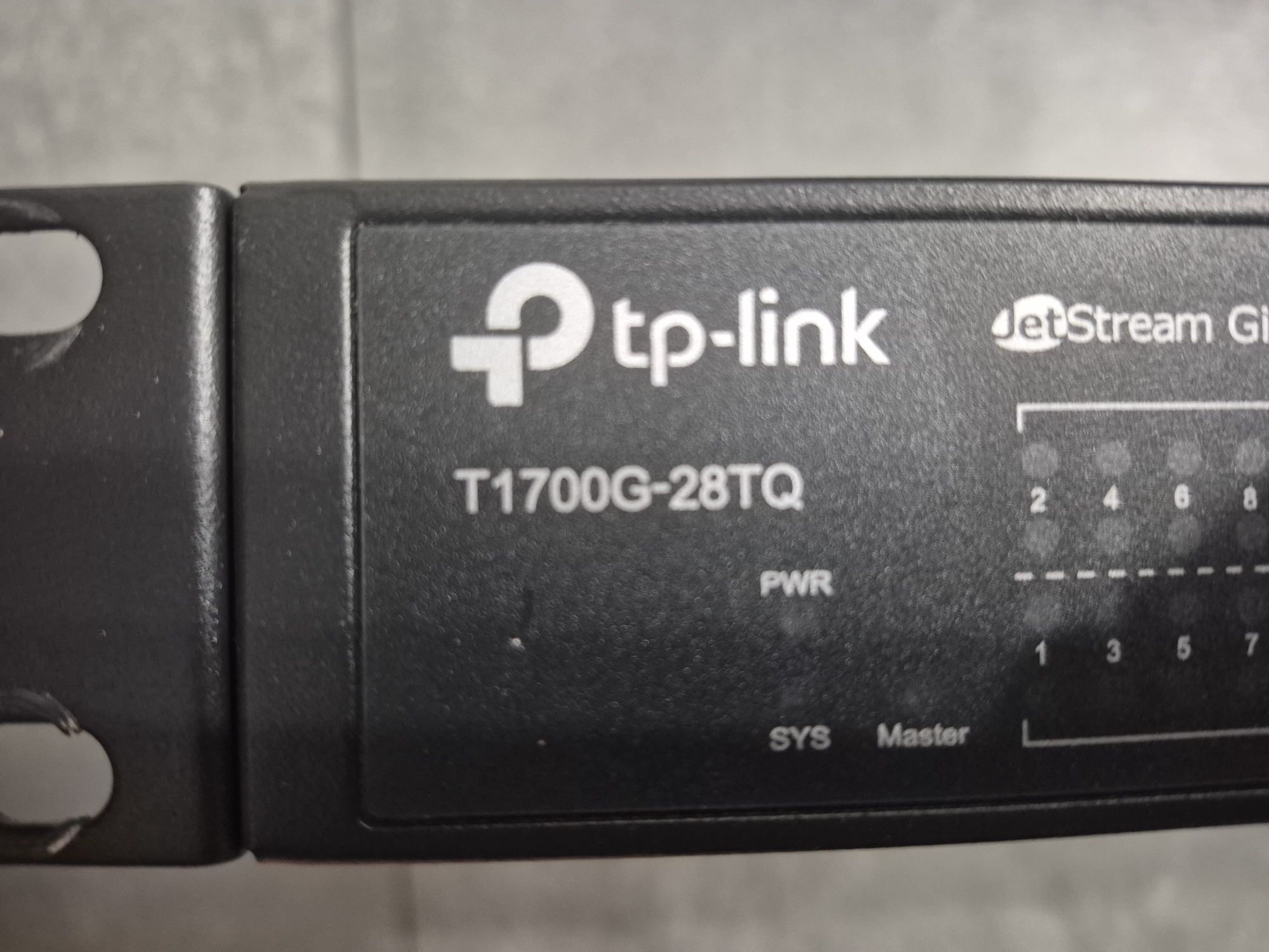TP-LINK Switch T1700G-28TQ L2 JetStream zarządzalny stackowalny.