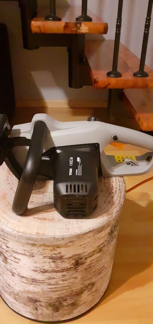 Piła łańcuchowa elektryczna + nowy łańcuch
