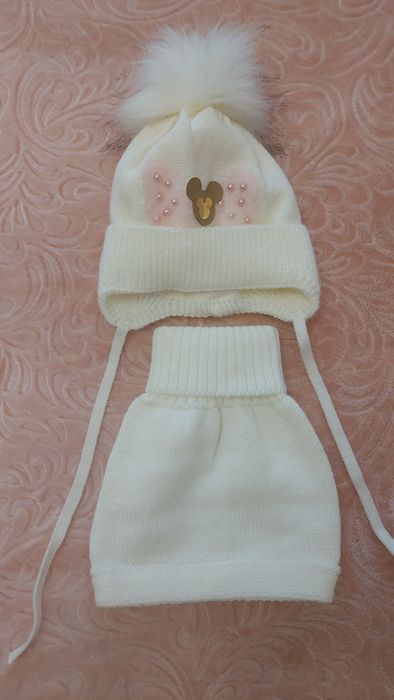 Зимова нова шапочка +хомутик