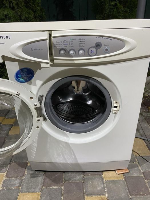 Продам стиральную машинк Samsung s821  3,5 кг