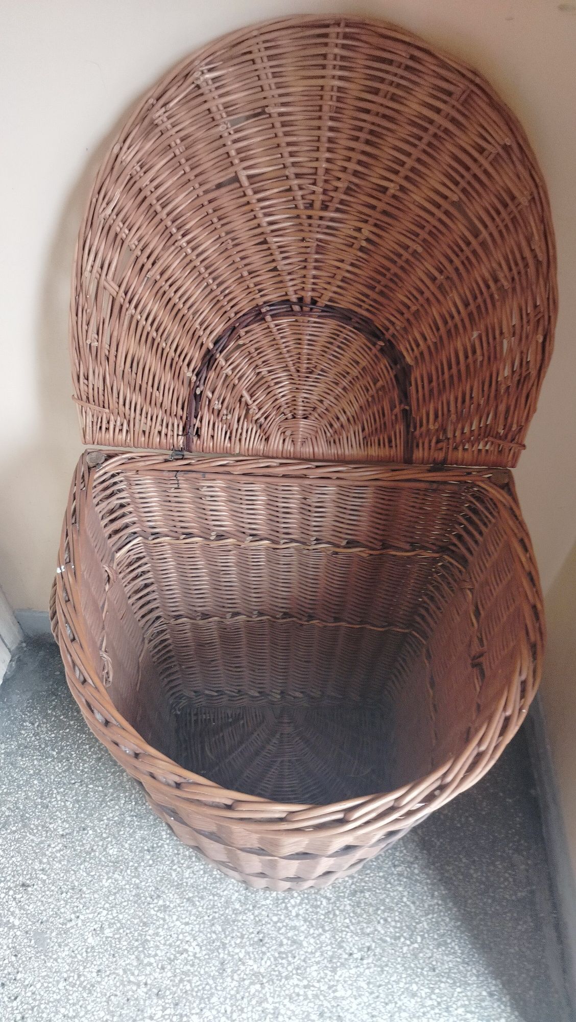 Wiklinowy kosz na pranie