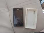 Telefon LG E-610