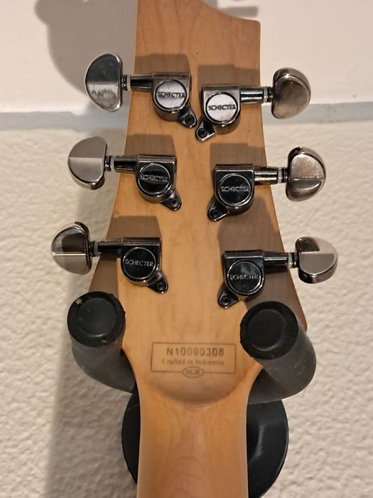 Guitarra elétrica schecter omen extreme 6