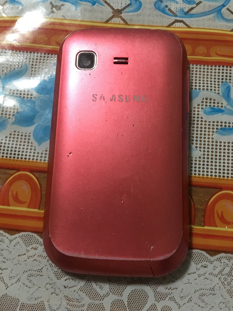 Телефон Samsung Poket