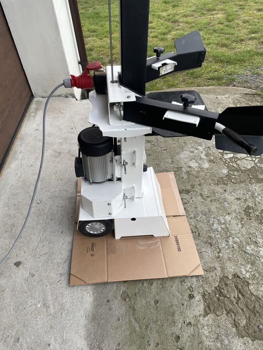 Łuparka łupiarka lumag do drewna drzewa