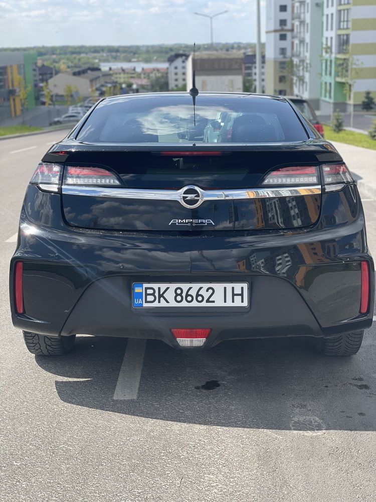 Opel Ampera  plugin hybrid