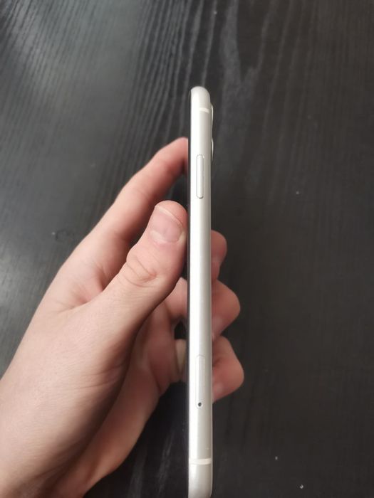 Продам айфон 11 128 гб