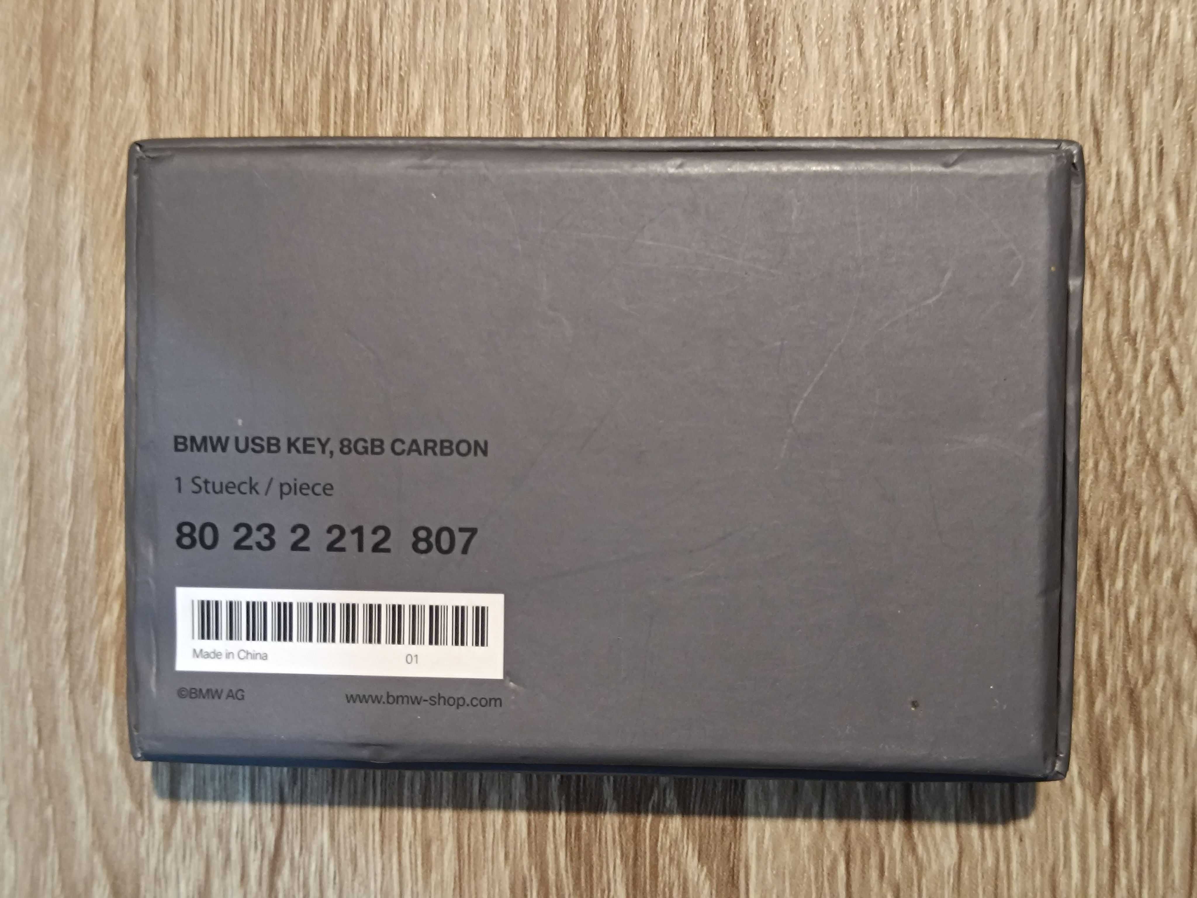 Pendrive BMW w kształcie pilota 8 GB Carbon