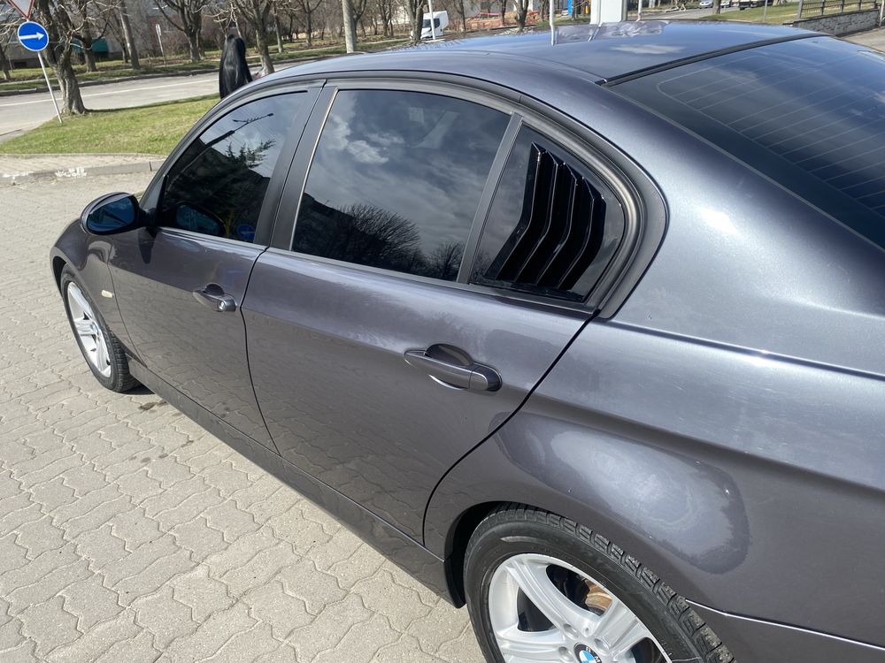 Продається BMW 318i E90 2.0 бензин в ідеальному стані