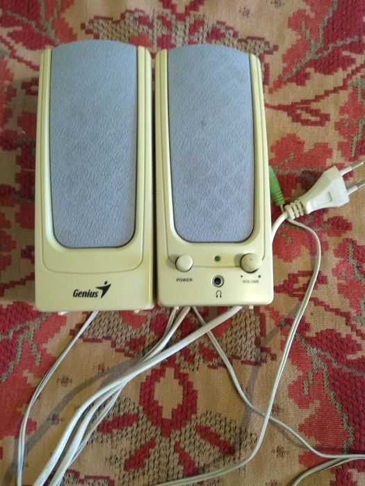 Колонки ПК, исправные, 220 вольт.